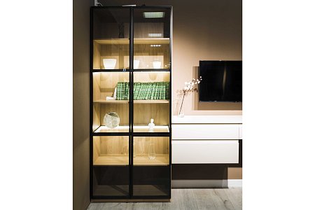 Заказать кухню Стеклянная витрина в Тюмени